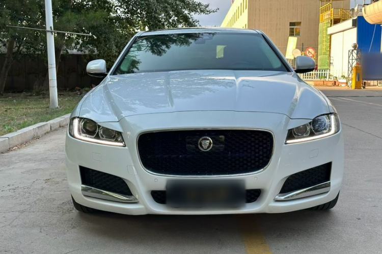 Used Jaguar XFL 2017 XFL 2.0T 240PS Premium Edition Exterior 1