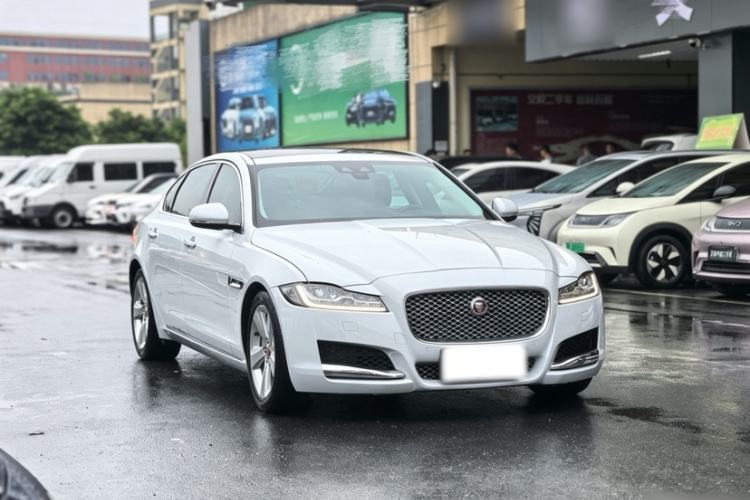 Used Jaguar XFL 2017 XFL 3.0 SC 340 PS Premium Edition Exterior 1
