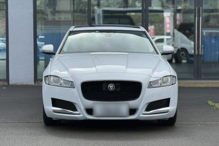 Used Jaguar XFL 2017 XFL 2.0T 200PS Windflower Edition Exterior 3