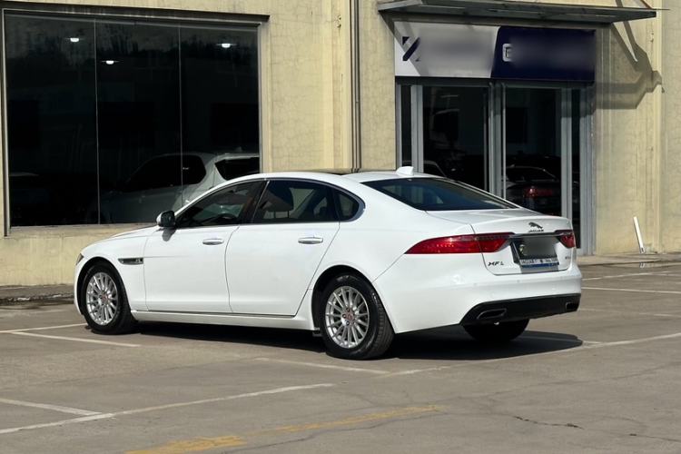Used Jaguar XFL 2017 XFL 2.0T 200PS Luxury Edition Exterior 4