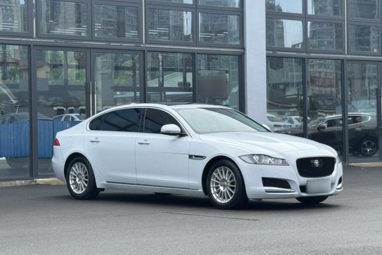 Used Jaguar XFL 2017 XFL 2.0T 200PS Windflower Edition Exterior 4