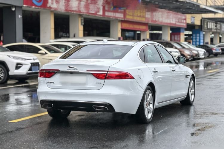 Used Jaguar XFL 2017 XFL 3.0 SC 340 PS Premium Edition Exterior 6