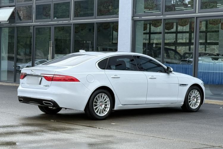 Used Jaguar XFL 2017 XFL 2.0T 200PS Windflower Edition Exterior 8