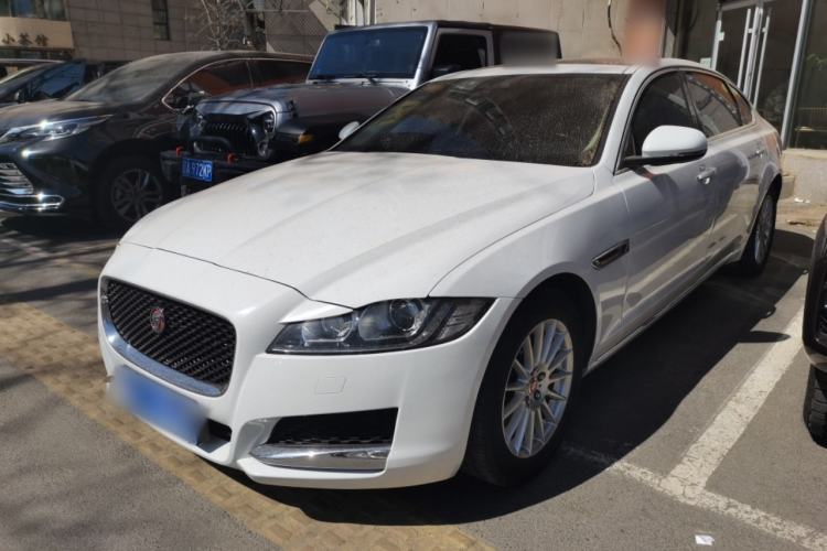 Used Jaguar XFL 2017 XFL 2.0T 200PS Luxury Edition Guazi used car, China used car export, Used car for sale, Used Jaguar cars, Cheapest cars for sale