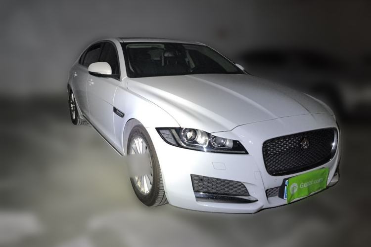 Used Jaguar XFL 2017 XFL 2.0T 200PS Windflower Edition Front Right 45 Deg
