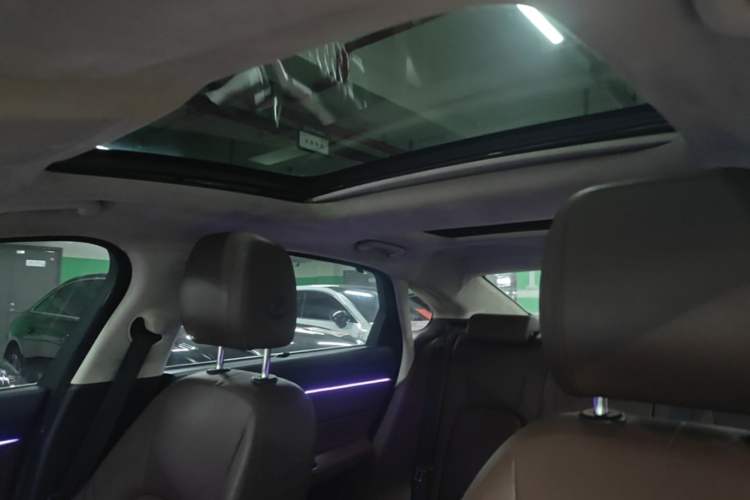Used Jaguar XFL 2017 XFL 2.0T 200PS Luxury Edition Headliner