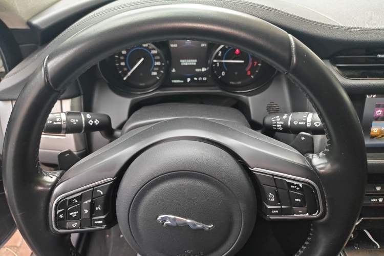 Used Jaguar XFL 2017 XFL 2.0T 240PS Luxury Edition Instrument Cluster