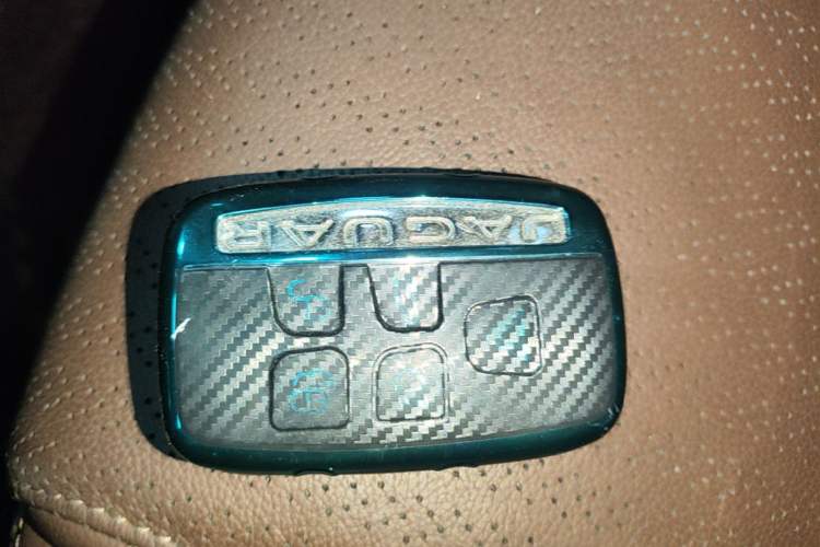 Used Jaguar XFL 2017 XFL 2.0T 240PS Premium Edition Interior 1
