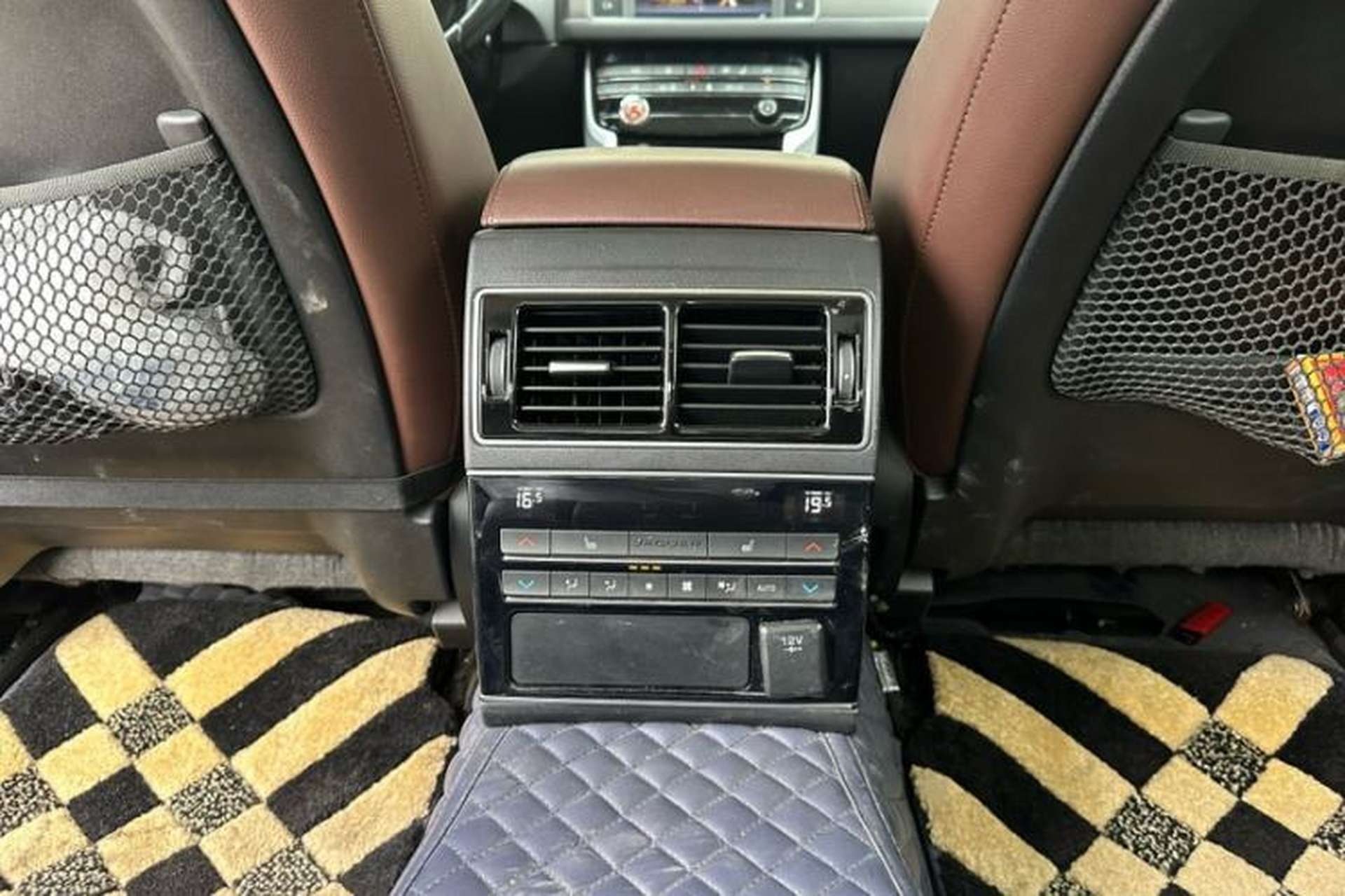 Used Jaguar XFL 2017 XFL 2.0T 200PS Luxury Edition Interior 3