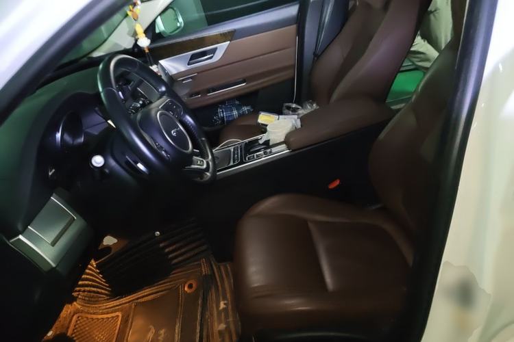 Used Jaguar XFL 2017 XFL 2.0T 240PS Luxury Edition Left Front Seat