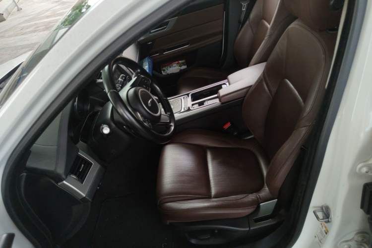 Used Jaguar XFL 2017 XFL 2.0T 240PS Luxury Edition Left Front Seat