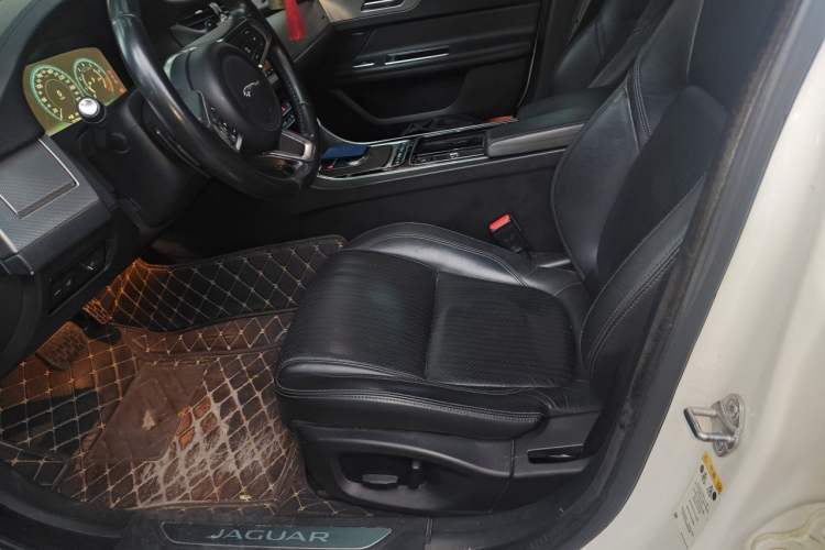 Used Jaguar XFL 2017 XFL 2.0T 240PS Luxury Edition Left Front Seat