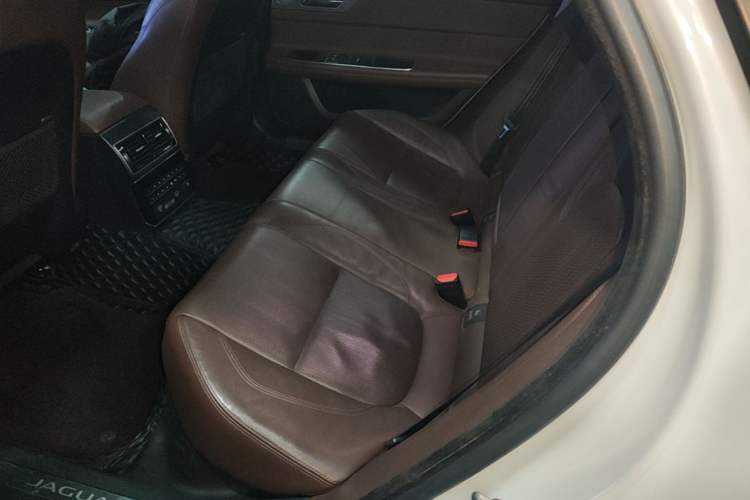 Used Jaguar XFL 2017 XFL 2.0T 240PS Premium Edition Left Rear Seat