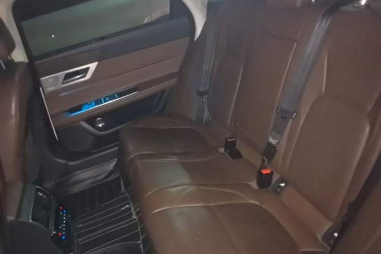 Used Jaguar XFL 2017 XFL 2.0T 240PS Luxury Edition Left Rear Seat