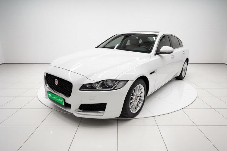 Used Jaguar XFL 2017 XFL 2.0T 200PS Luxury Edition Guazi used car, China used car export, Used car for sale, Used Jaguar cars, Cheapest cars for sale
