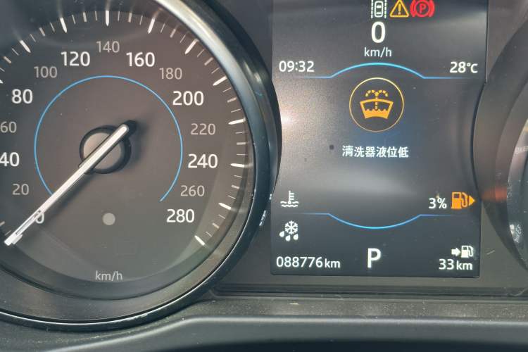 Used Jaguar XFL 2017 XFL 2.0T 240PS Luxury Edition Odometer Close Up