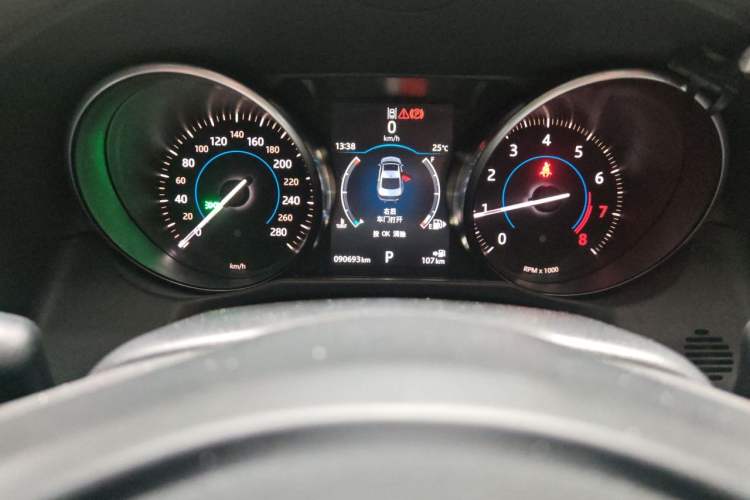 Used Jaguar XFL 2017 XFL 2.0T 240PS Luxury Edition Odometer Close Up