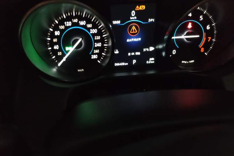 Used Jaguar XFL 2017 XFL 2.0T 240PS Luxury Edition Odometer Close Up