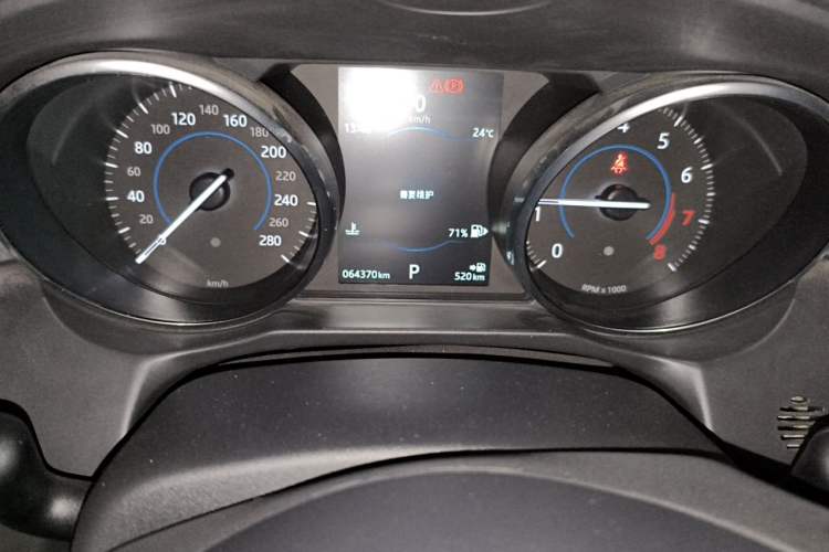 Used Jaguar XFL 2017 XFL 2.0T 200PS Windflower Edition Odometer Close Up