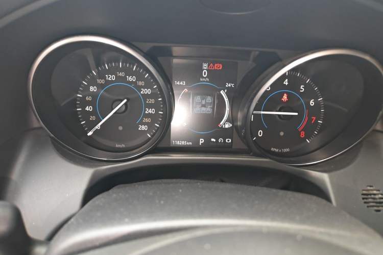 Used Jaguar XFL 2017 XFL 2.0T 240PS Luxury Edition Odometer Close Up