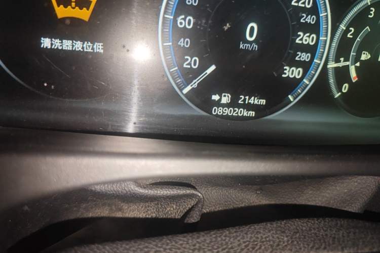 Used Jaguar XFL 2017 XFL 2.0T 240PS Premium Edition Odometer Close Up