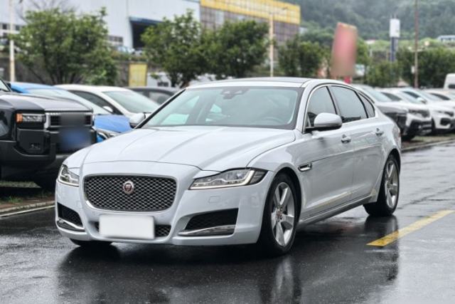 Used Jaguar XFL 2017 XFL 3.0 SC 340 PS Premium Edition