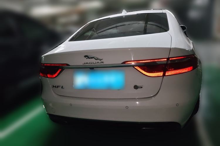 Used Jaguar XFL 2017 XFL 2.0T 240PS Luxury Edition Rear