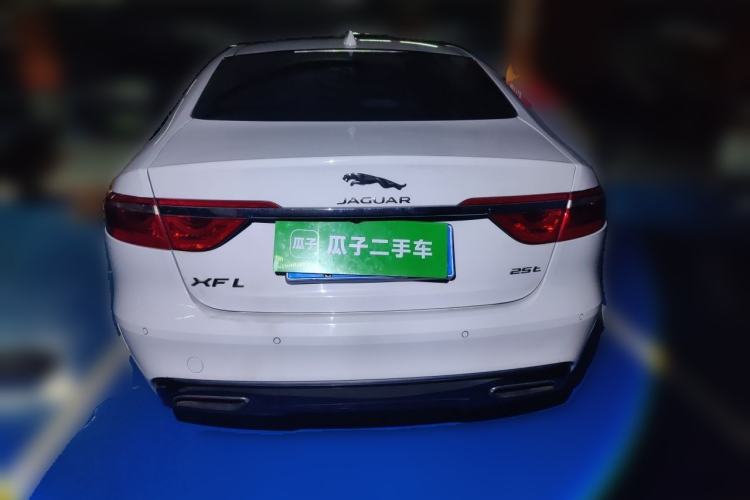 Used Jaguar XFL 2017 XFL 2.0T 240PS Luxury Edition Rear