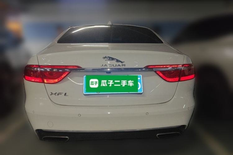 Used Jaguar XFL 2017 XFL 2.0T 200PS Luxury Edition Rear