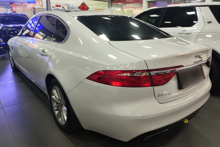 Used Jaguar XFL 2017 XFL 2.0T 240PS Premium Edition Rear Left 45 Deg