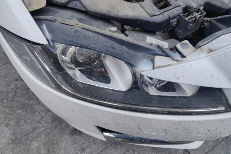 Used Jaguar XFL 2017 XFL 2.0T 240PS Premium Edition Right Front Headlight