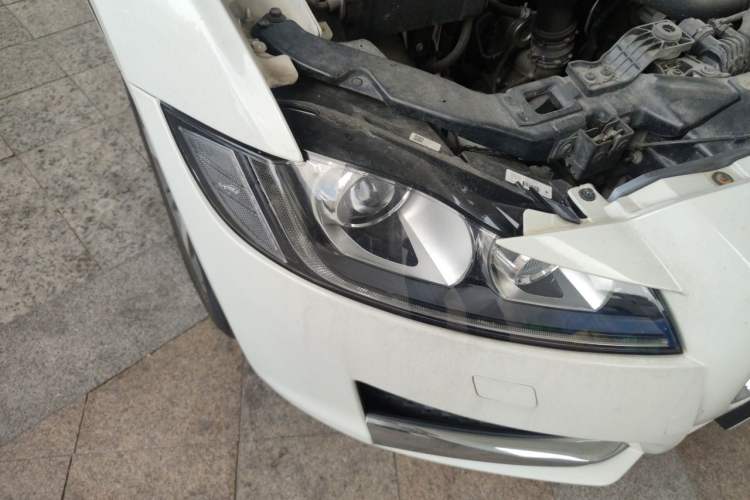 Used Jaguar XFL 2017 XFL 2.0T 240PS Luxury Edition Right Front Headlight