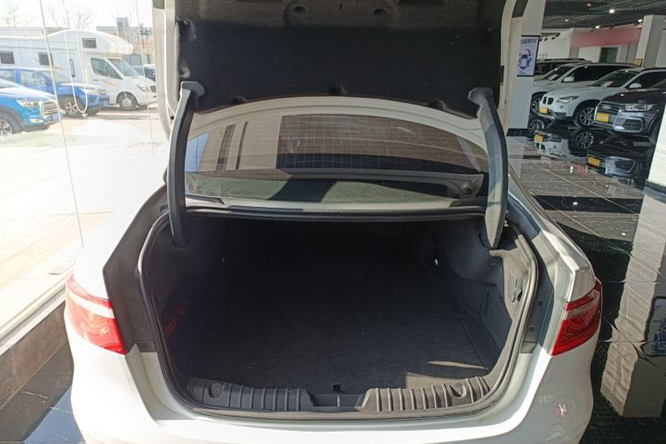 Used Jaguar XFL 2017 XFL 2.0T 240PS Luxury Edition Trunk