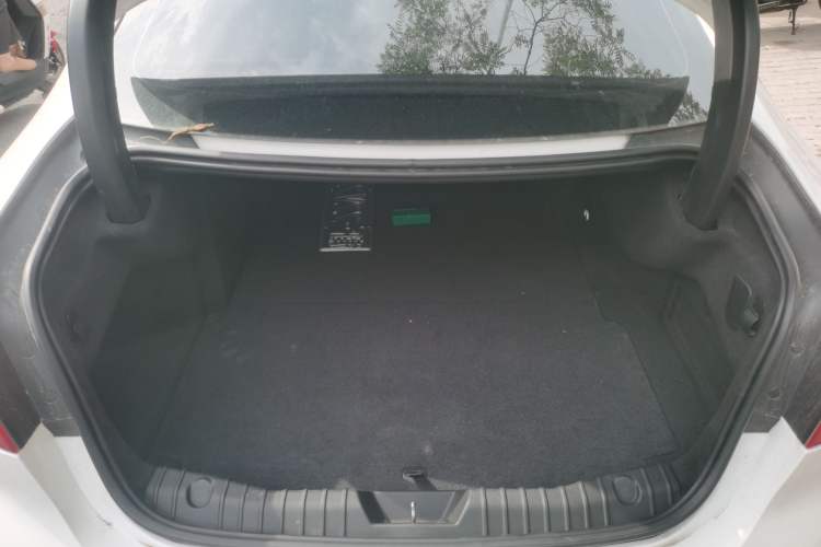 Used Jaguar XFL 2017 XFL 2.0T 240PS Premium Edition Trunk