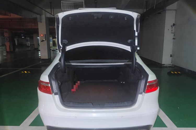 Used Jaguar XFL 2017 XFL 2.0T 240PS Premium Edition Trunk