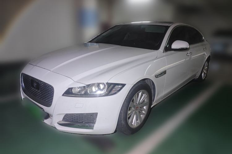 Ojetý Jaguar XFL 2017 XFL 2.0T 240PS Premium Edition Guazi used car, China used car export, Used car for sale, Used  cars, Cheapest cars for sale
