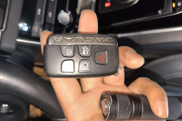 Used Jaguar XFL 2017 XFL 2.0T 200PS Windflower Edition Vehicle Key