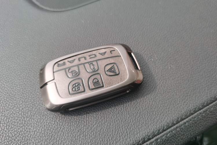 Used Jaguar XFL 2017 XFL 2.0T 240PS Premium Edition Vehicle Key