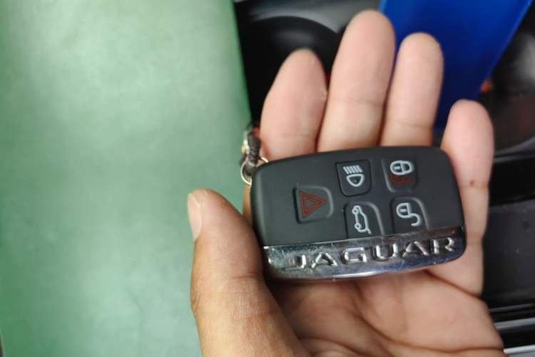 Used Jaguar XFL 2017 XFL 2.0T 240PS Premium Edition Vehicle Key