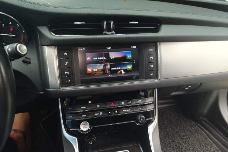 Used Jaguar XFL 2018 XFL 2.0T 200PS Elite Edition Audio And AC Panel