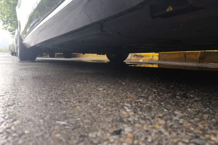Used Jaguar XFL 2018 XFL 2.0T 200PS Elite Edition Chassis Rear Left