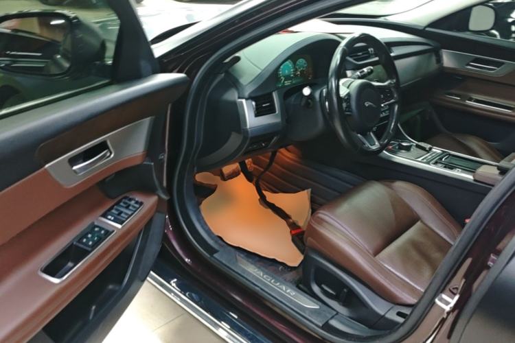 Used Jaguar XFL 2018 XFL 2.0T 250 PS Luxury Edition Driver Seat