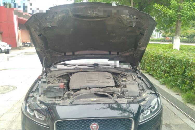 Used Jaguar XFL 2018 XFL 2.0T 200PS Luxury Edition Engine Bay