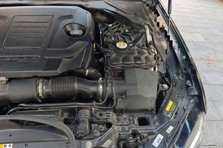 Used Jaguar XFL 2018 XFL 2.0T 250 PS Luxury Edition Engine Bay Left