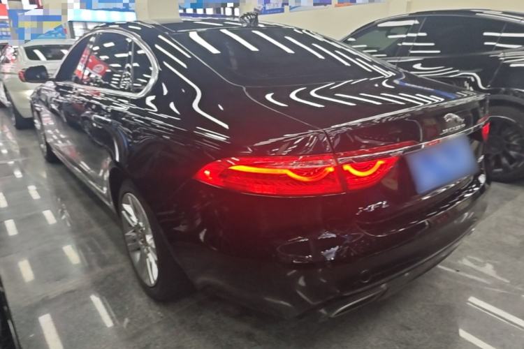 Used Jaguar XFL 2018 XFL 2.0T 250 PS Luxury Edition Exterior 2