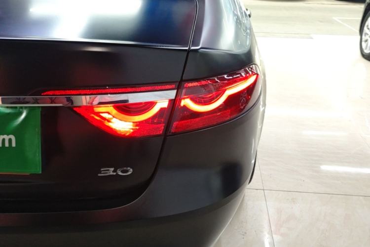 Used Jaguar XFL 2018 XFL 2.0T 250 PS Luxury Edition Exterior 3