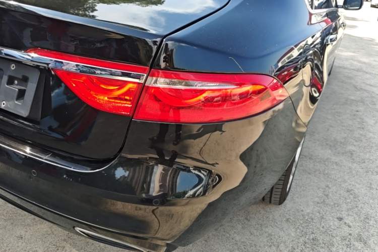 Used Jaguar XFL 2018 XFL 2.0T 250 PS Premium Edition Exterior 3