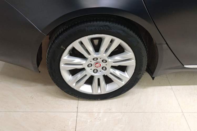 Used Jaguar XFL 2018 XFL 2.0T 250 PS Luxury Edition Exterior 5