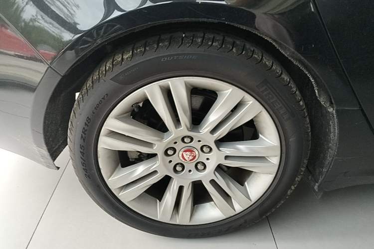 Used Jaguar XFL 2018 XFL 2.0T 250 PS Luxury Edition Exterior 5