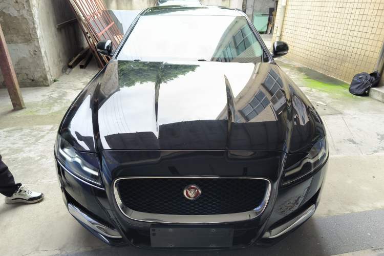 Used Jaguar XFL 2018 XFL 2.0T 250 PS Luxury Edition Front